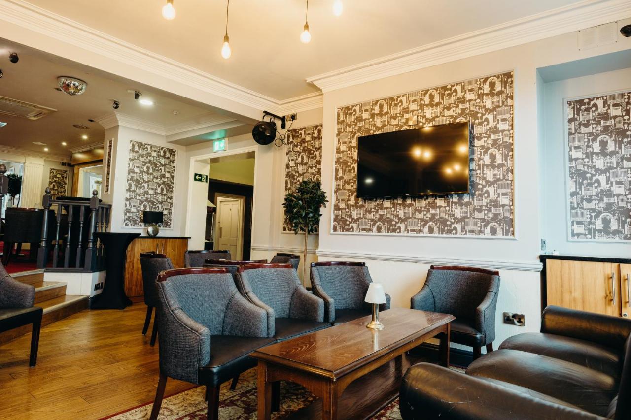 Crown By Compass Hospitality 4*